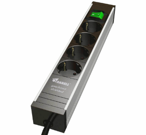 Geschirmte Steckdosenleiste D6700, 4-fach Geschirmte Steckdosenleiste D6700, 4-fach